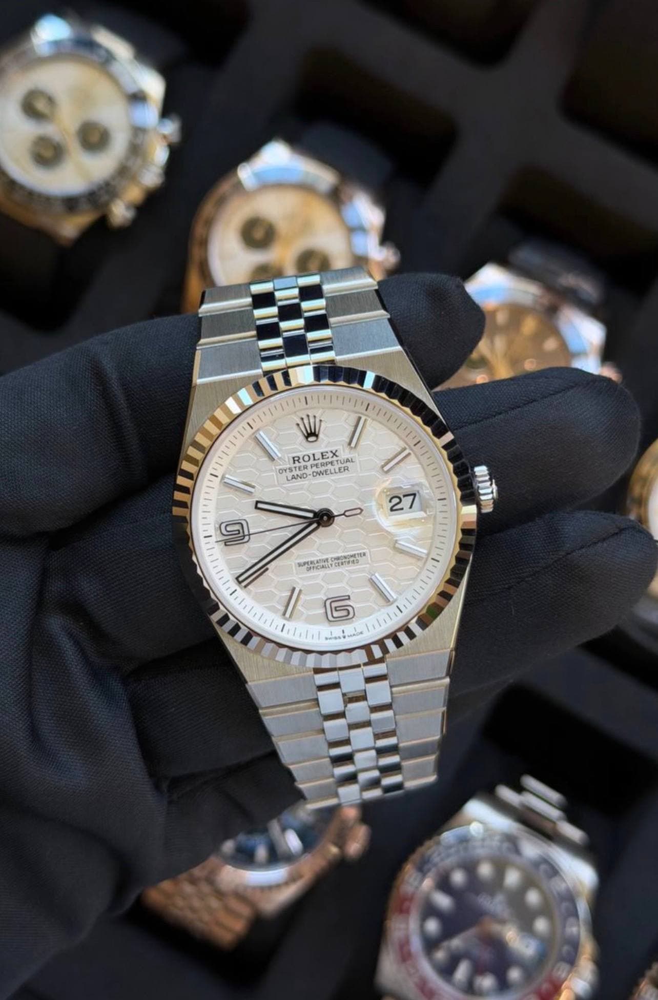 Rolex Land-Dweller 127334